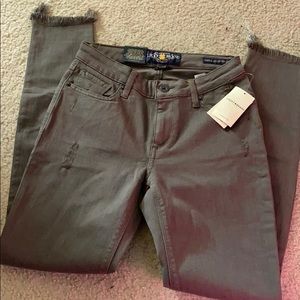 (NWT) Lucky Brand Sasha Super Skinny Jeans w/ Rips
